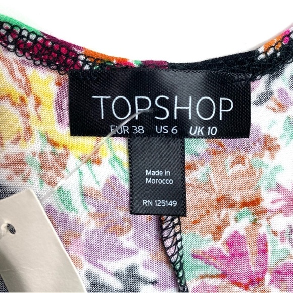 TOPSHOP Floral Print Cut Back Waist Belt Sleeveless Jersey Romper In Black - Picture 7 of 9